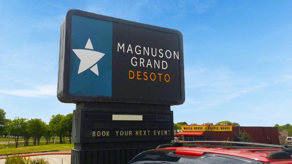 Magnuson Grand Desoto 호텔 외부 사진